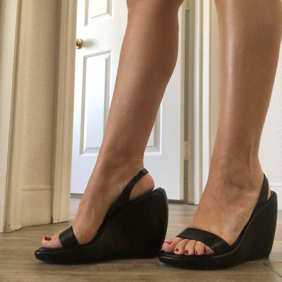 Prada wedges size 35 - Picture 5 of 6